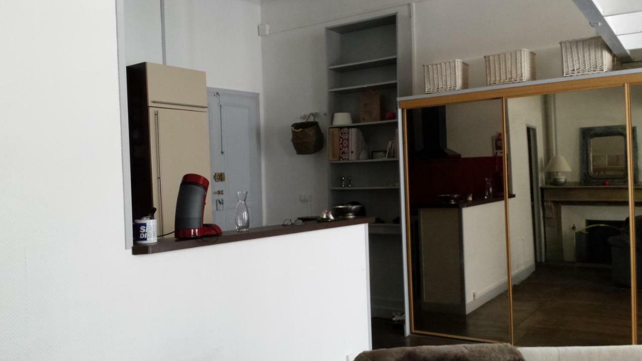 Coquet Studio En Mezzanine Nuit Pour 2 Personnes แซ็ง-จิฮองส์ ภายนอก รูปภาพ