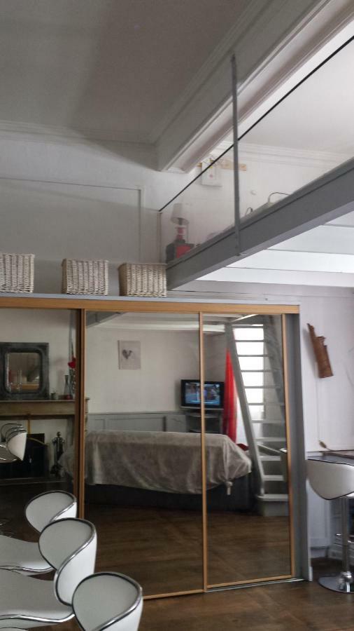 Coquet Studio En Mezzanine Nuit Pour 2 Personnes แซ็ง-จิฮองส์ ภายนอก รูปภาพ